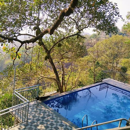 Sunset Valley Kerala Pool Resort - Serene Natural Forest Cottage Stay In Idukki With Sunrise & Sunset Panoramas, Natural Streams & Tranquil Summer Evenings Pīrmed Zewnętrze zdjęcie