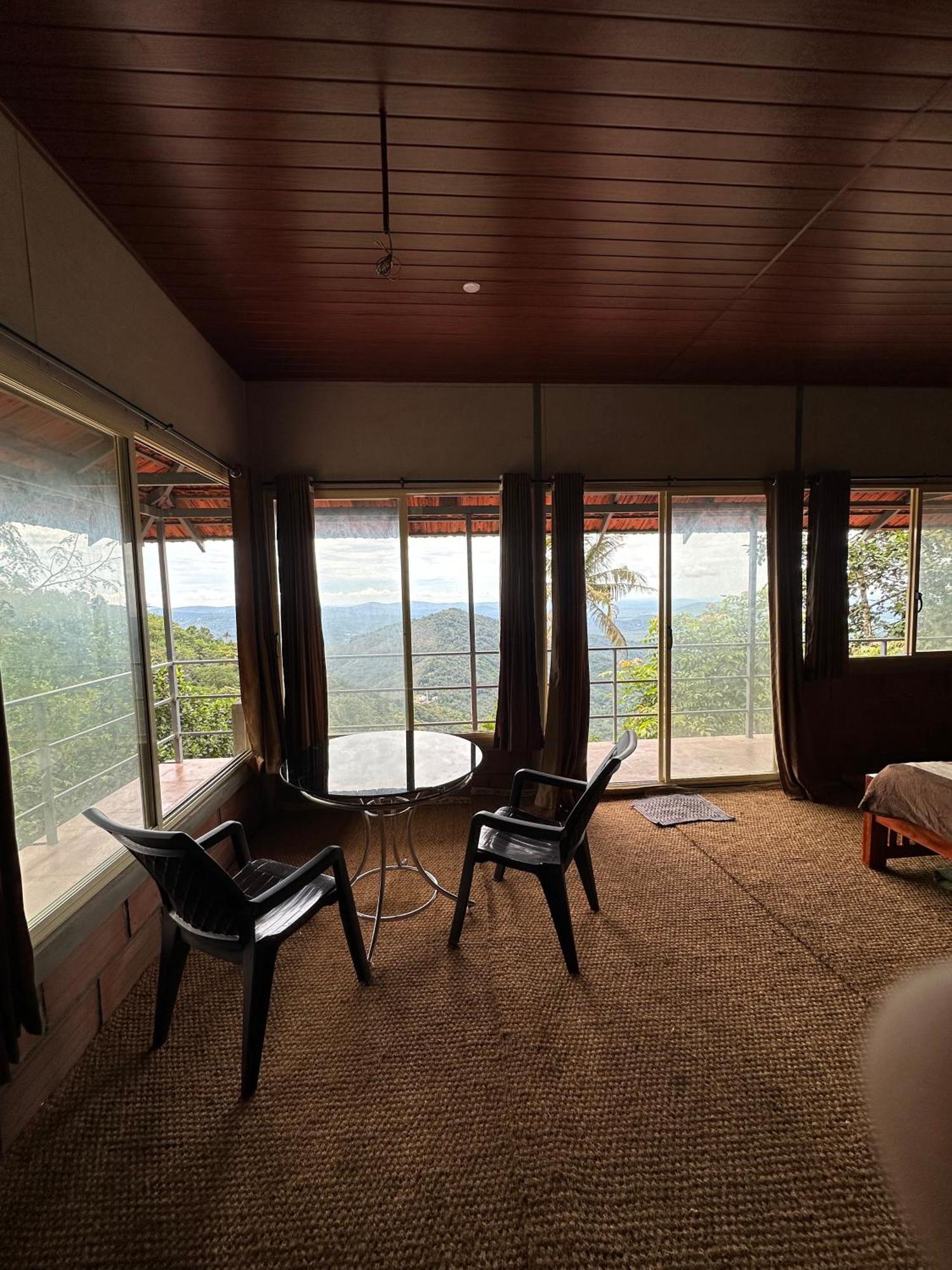 Sunset Valley Kerala Pool Resort - Serene Natural Forest Cottage Stay In Idukki With Sunrise & Sunset Panoramas, Natural Streams & Tranquil Summer Evenings Pīrmed Zewnętrze zdjęcie