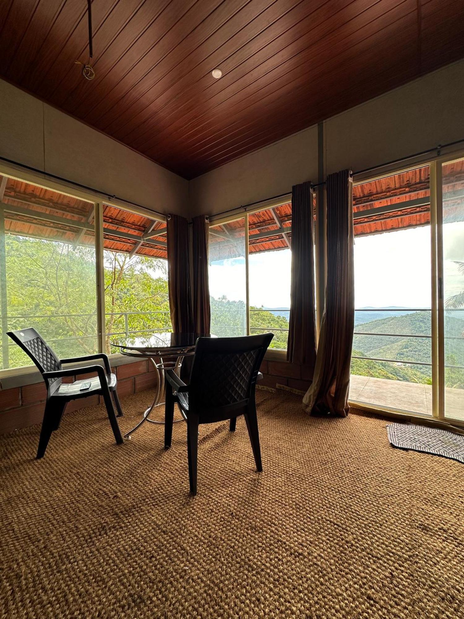 Sunset Valley Kerala Pool Resort - Serene Natural Forest Cottage Stay In Idukki With Sunrise & Sunset Panoramas, Natural Streams & Tranquil Summer Evenings Pīrmed Zewnętrze zdjęcie