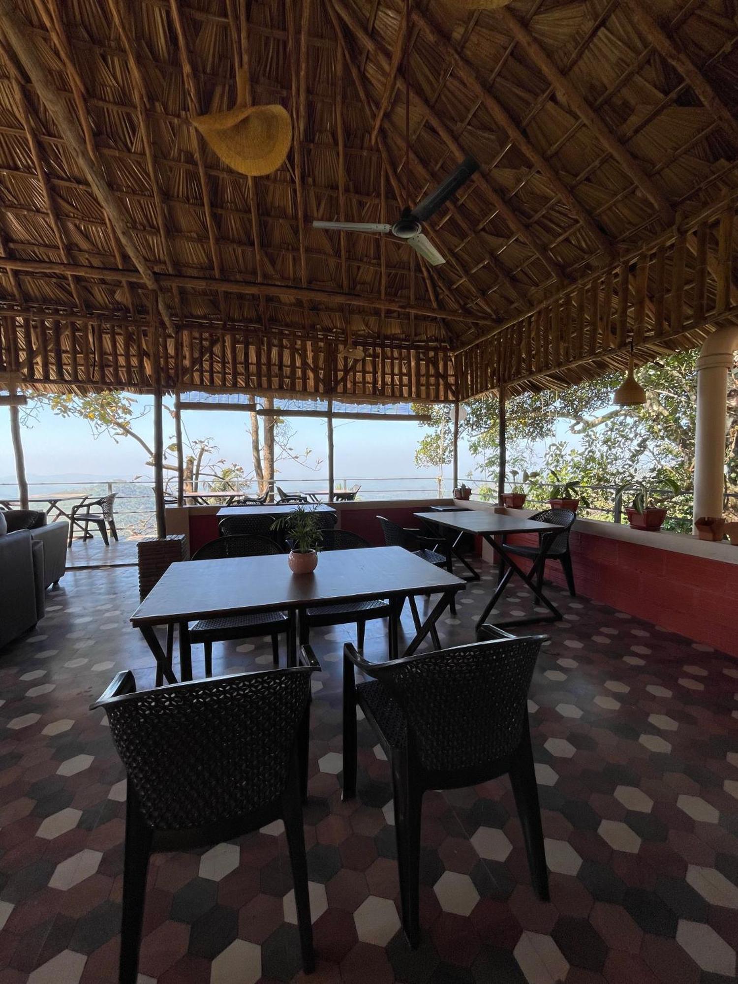 Sunset Valley Kerala Pool Resort - Serene Natural Forest Cottage Stay In Idukki With Sunrise & Sunset Panoramas, Natural Streams & Tranquil Summer Evenings Pīrmed Zewnętrze zdjęcie