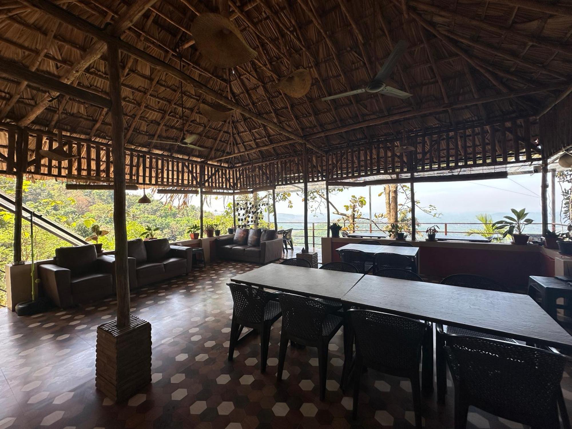 Sunset Valley Kerala Pool Resort - Serene Natural Forest Cottage Stay In Idukki With Sunrise & Sunset Panoramas, Natural Streams & Tranquil Summer Evenings Pīrmed Zewnętrze zdjęcie