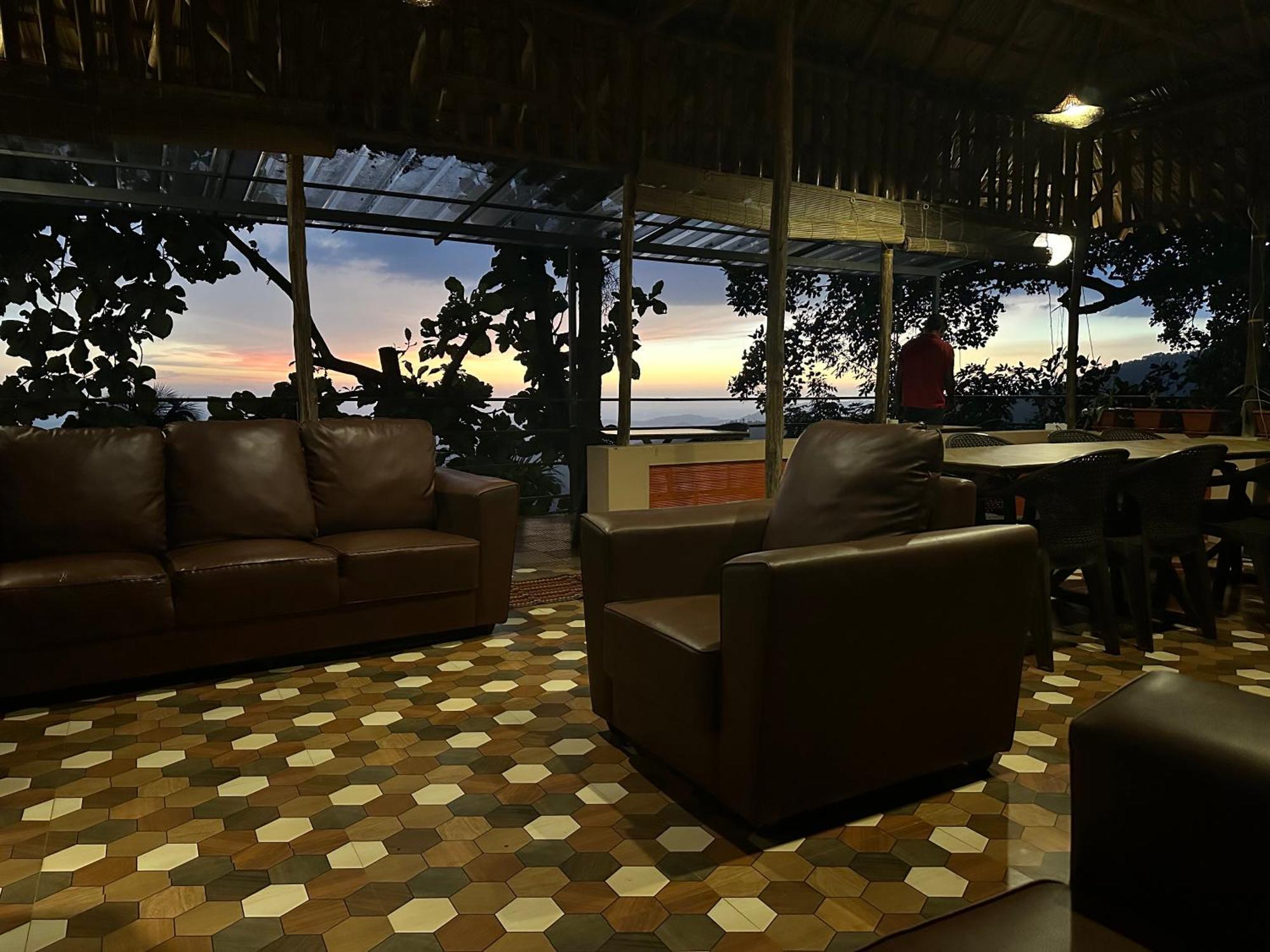 Sunset Valley Kerala Pool Resort - Serene Natural Forest Cottage Stay In Idukki With Sunrise & Sunset Panoramas, Natural Streams & Tranquil Summer Evenings Pīrmed Zewnętrze zdjęcie