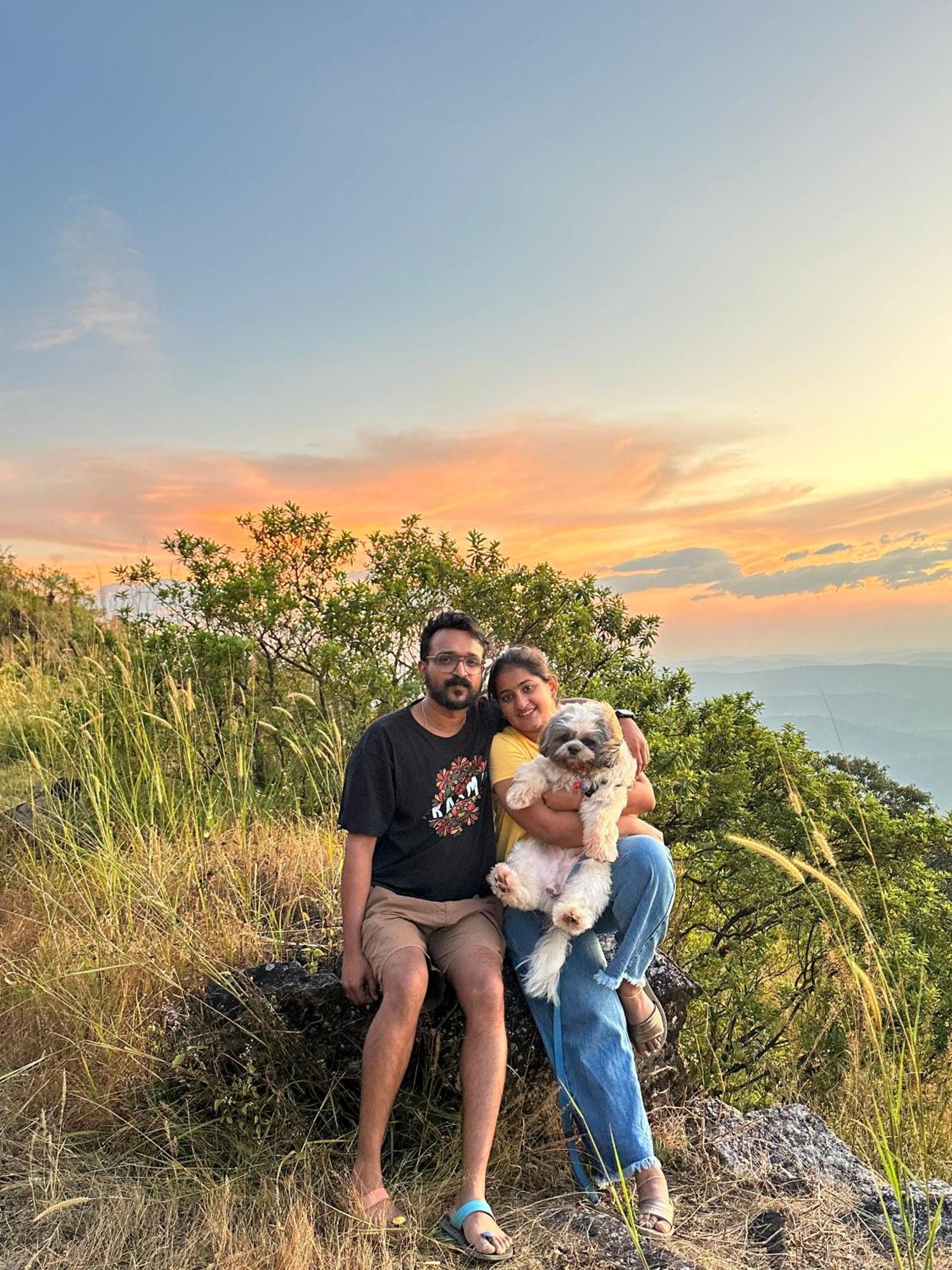 Sunset Valley Kerala Pool Resort - Serene Natural Forest Cottage Stay In Idukki With Sunrise & Sunset Panoramas, Natural Streams & Tranquil Summer Evenings Pīrmed Zewnętrze zdjęcie