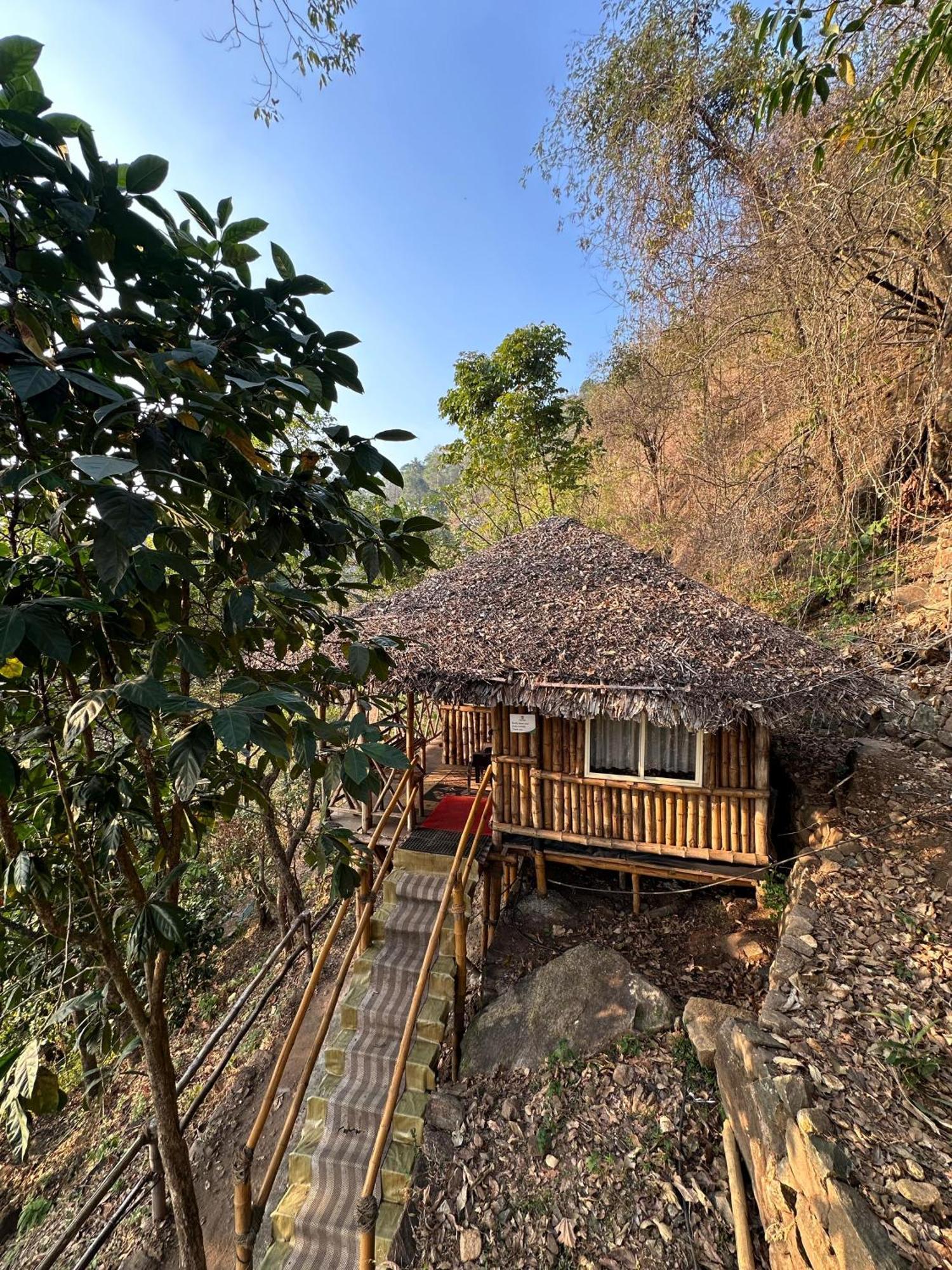 Sunset Valley Kerala Pool Resort - Serene Natural Forest Cottage Stay In Idukki With Sunrise & Sunset Panoramas, Natural Streams & Tranquil Summer Evenings Pīrmed Zewnętrze zdjęcie