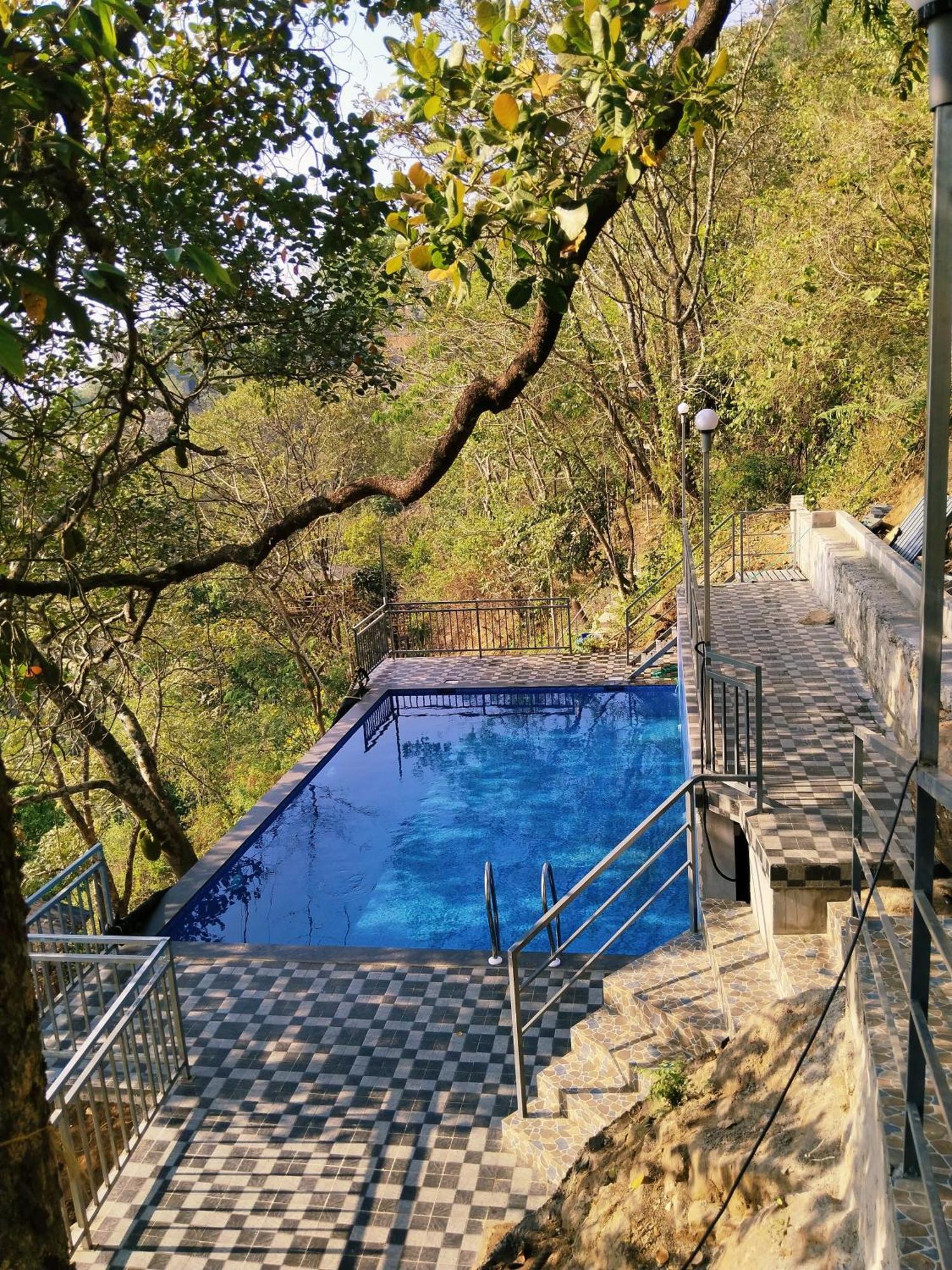 Sunset Valley Kerala Pool Resort - Serene Natural Forest Cottage Stay In Idukki With Sunrise & Sunset Panoramas, Natural Streams & Tranquil Summer Evenings Pīrmed Zewnętrze zdjęcie
