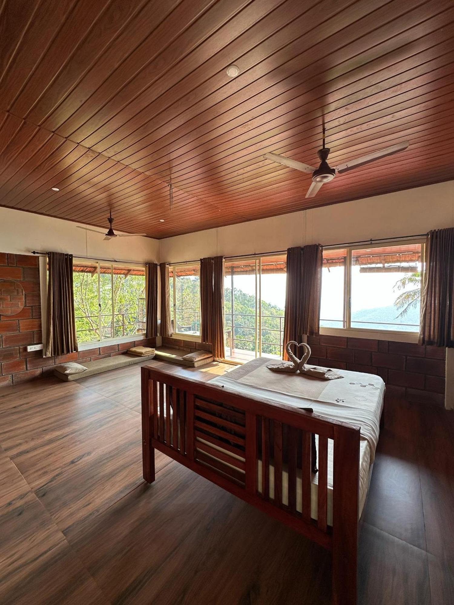 Sunset Valley Kerala Pool Resort - Serene Natural Forest Cottage Stay In Idukki With Sunrise & Sunset Panoramas, Natural Streams & Tranquil Summer Evenings Pīrmed Zewnętrze zdjęcie